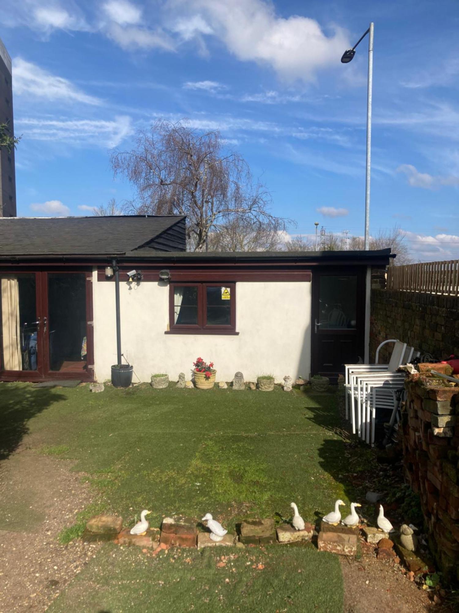 2 Bedrooms Bell Hoddesdon